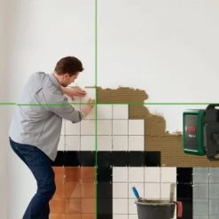 Laser à lignes croisées Bosch 0603663C02 -Mesureurs Soldes Magasin 7c71d3e7d8ef15d670e2bac3ce6d8829